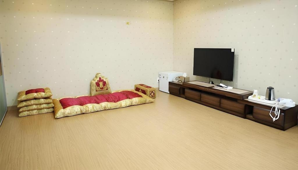 Arisu Gyeongju Hotel Exterior photo